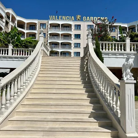 Апартаменты Valencia Gardens,